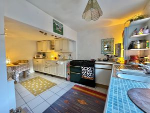 Photo 7- click for photo gallery